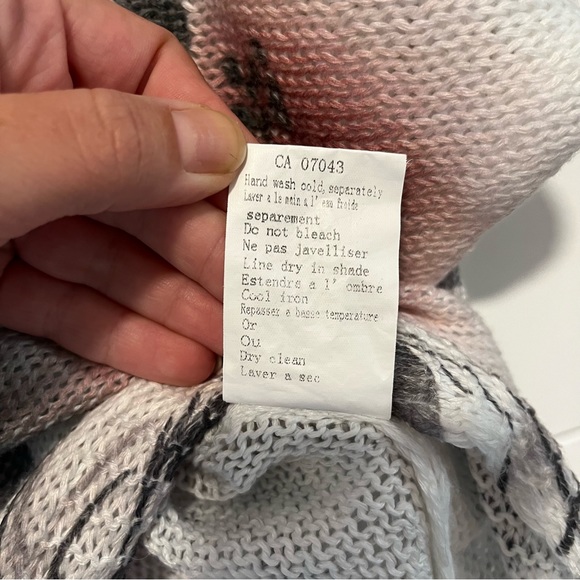 Luisa Ricci | Floral Knit Sweater - Picture 16 of 16